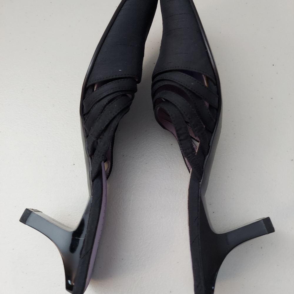 Hillard and Hanson black fabric slide. Size 6 - Picture 7 of 8